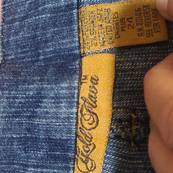 Cuffed Blue Jeans - Picture 5 of 6